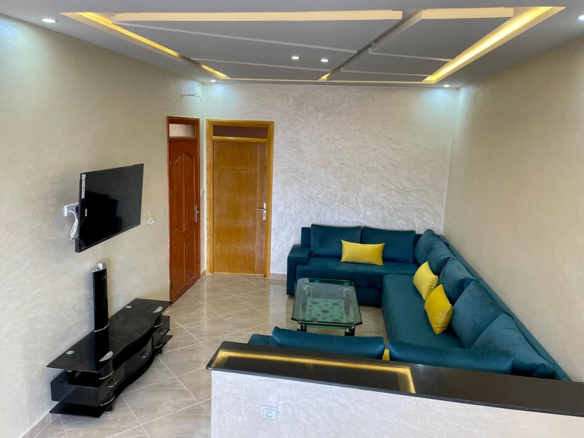 Appartement Pour Famille Avec Enfant Al Hoceima Exterior photo
